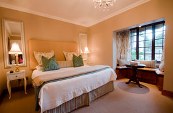 Trophy waterbuck hunt hotel bedroom
