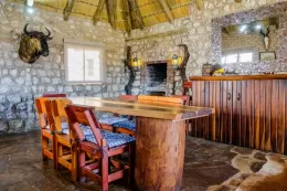 hunt lodge for plains game