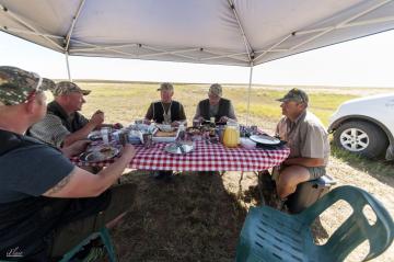 Eating lunch during the wing shoot
