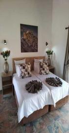 5-Srtar Lodge Bedroom