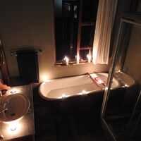 Kings Wildebeest Chalet Bathroom