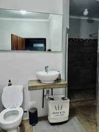 bathroom for cull hunt