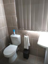free range hunting lodge bathroom in south africa