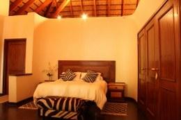Girafe lodge guest bedroom