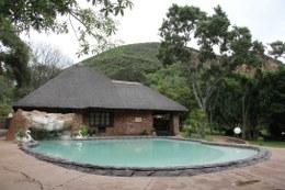 Giraffe Lodge pool