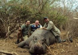 Hunt Hippo in Zimbabwe 5