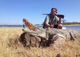 Hunt Crocodile in Zimbabwe 9