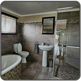 Free State Wing Shooting Lodge Exterior