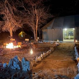 Elephant Hunt Lodge Outside