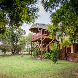 south african hunt lodge outside