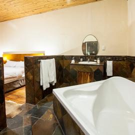 bathtub in south african hunting lodge