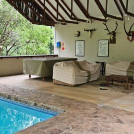 lion hunt lodge patio