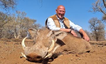 Ultinate Safari Trophy Warthog