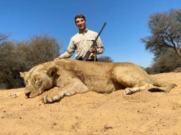 South Africa Spot & Stalk Lioness Hunting Safari 6