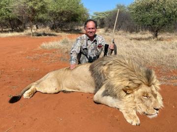 Tracking Lions on foot in South Africa