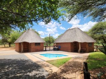 Chalet exterior lion hunt lodge