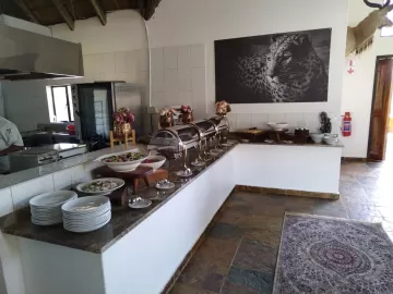 hunting lodge for dangerous game
