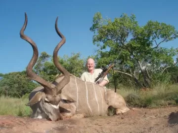 hunt giant kudu trophy