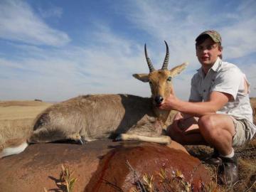 Free-Range Reedbuck Slam hunting Safari in Kwazulu-Natal 15
