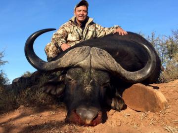 Hunt Cape Buffalo in South Africa 3