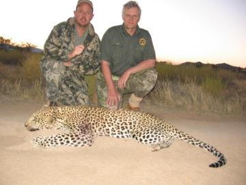 Leopard Hunt in Namibia 3
