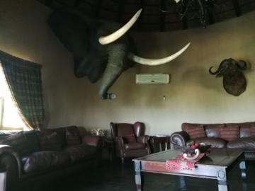 Hunter Lounge Area