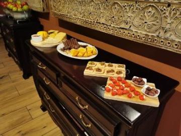 Introductory Hunting Safari Buffet